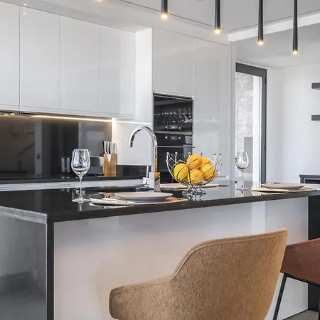 Boa Nova Preta By Lovelystay Villa *