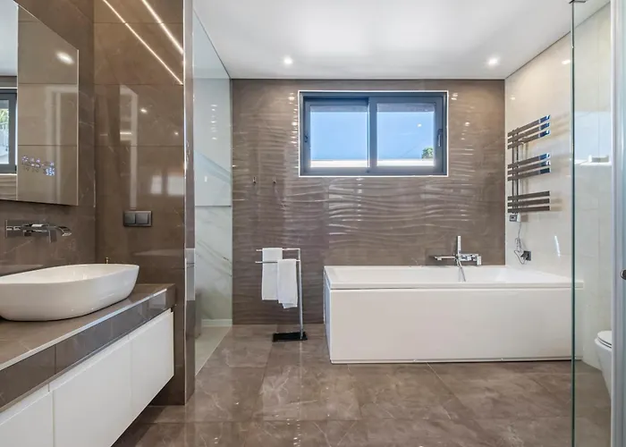 Willa Boa Nova Preta By Lovelystay Funchal (Madeira)